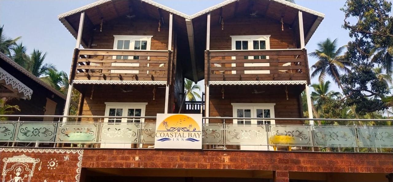 Coastal Bay Inn Алибаг Экстерьер фото